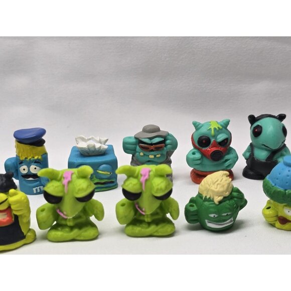 41 Pcs Lot the Grossery Gang Figure Lot Moose Toys - Picture 10 of 16